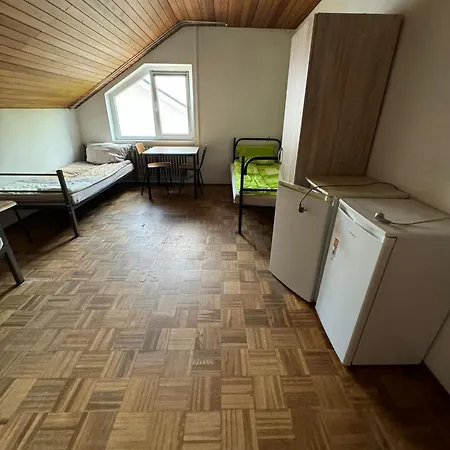 Monteursunterkunft Frieden Homestay